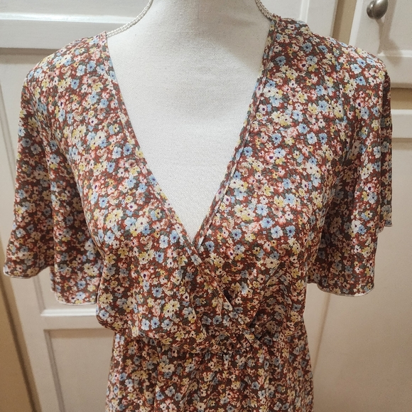 SHEIN Women's Ditsy Floral Print Ruffle Hem Dress NWT - Picture 6 of 15